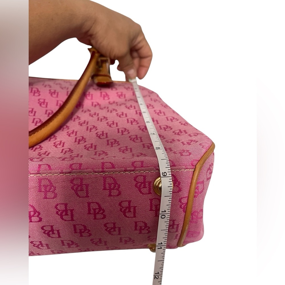 Dooney & Bourke Set DB Logo Canvas Leather w/Pouche and Card Holder Pink (3) - Picture 15 of 16